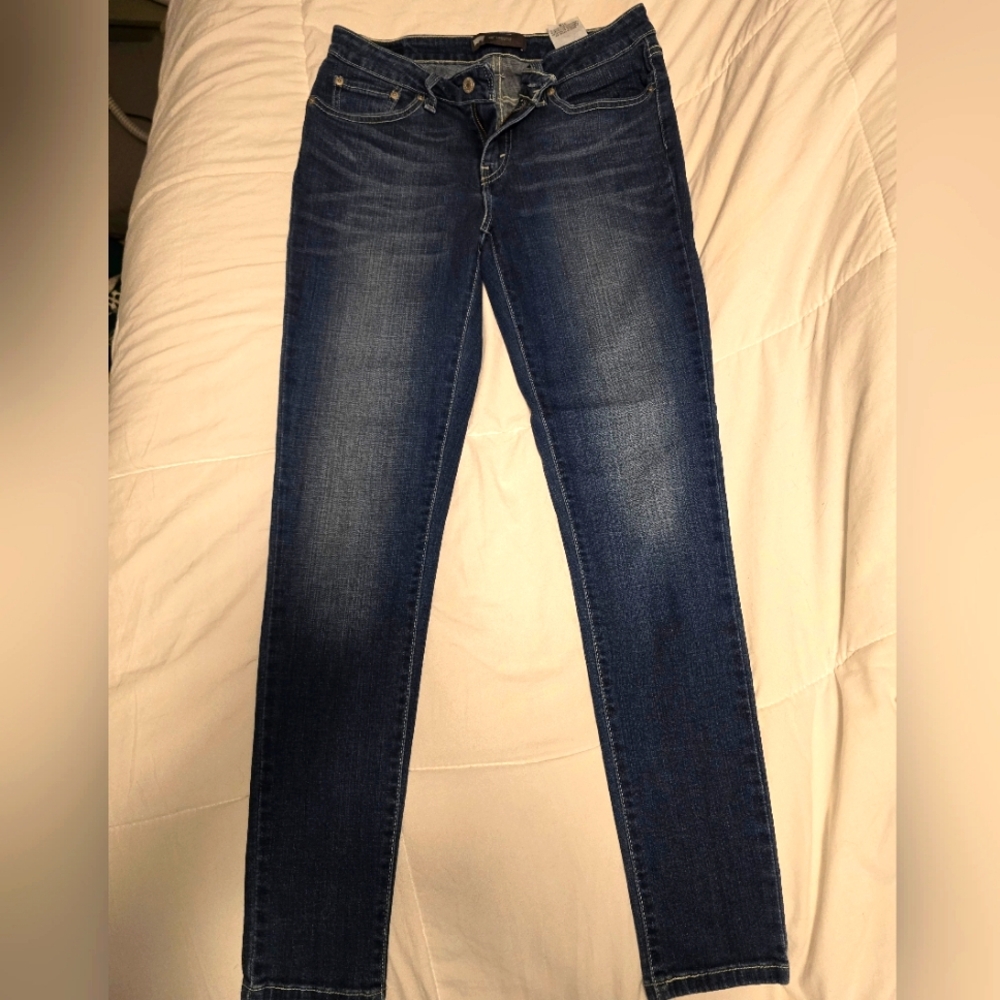 Levi jeans